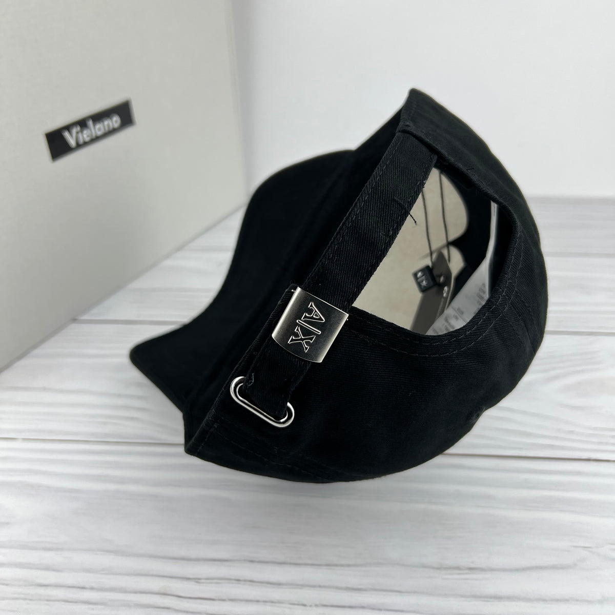 CASQUETTE ARMANI AX SUPER QUALITÉ VN-727