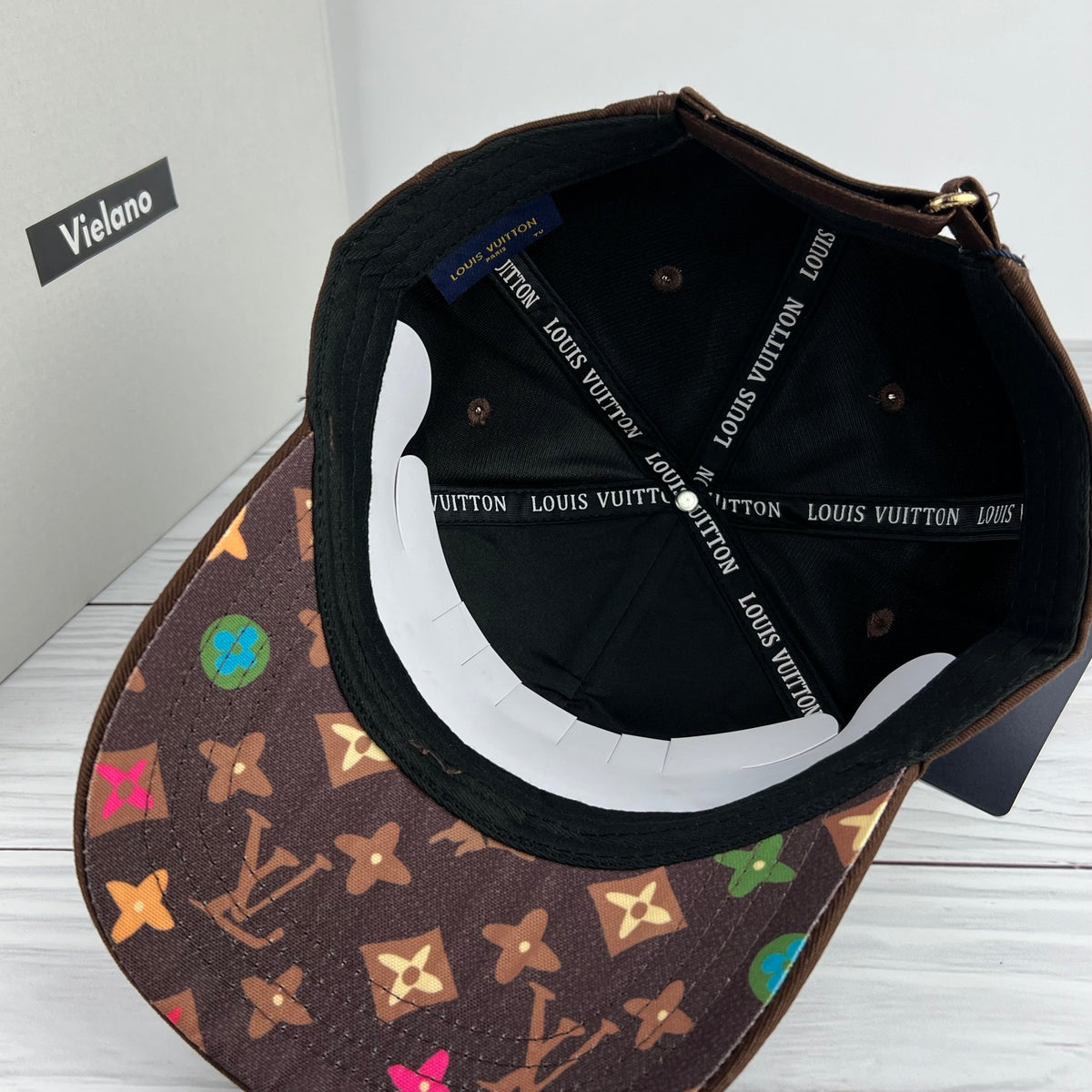 CASQUETTE LV QUALITÉ PREMIUM VN-704